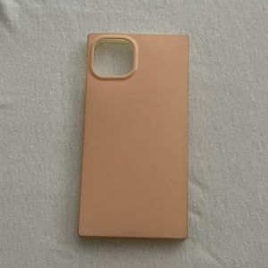 Flaunt iPhone 13 Cream Case